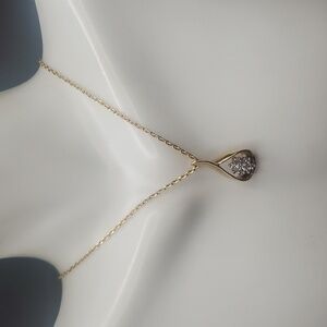 Avon‎ N3216 crystal solitaire eternity drop necklace